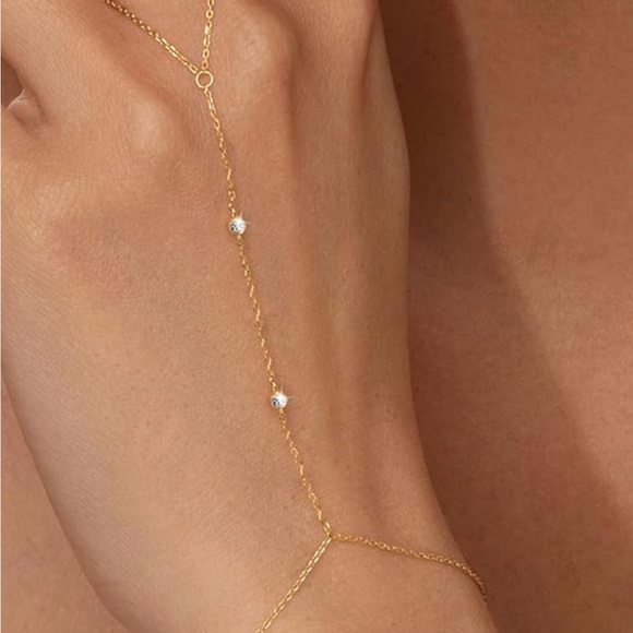 Jewelry - Goldtone hand chains